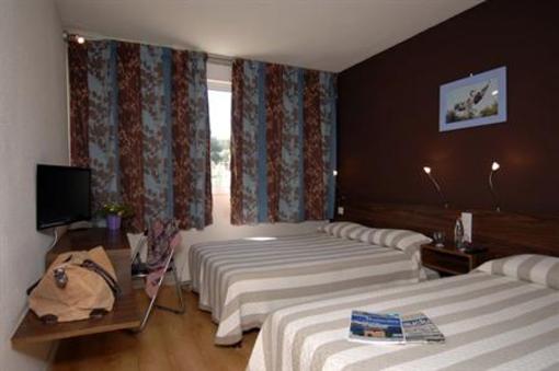 фото отеля Hotel Le Lagon Rochefort-du-Gard