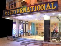 Hotel R S International Hotel R S International