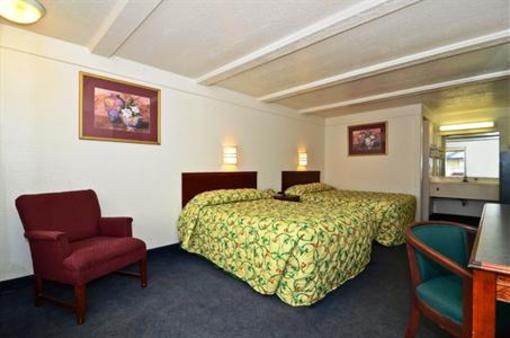 фото отеля Americas Best Value Inn & Suites-Canton Detroit