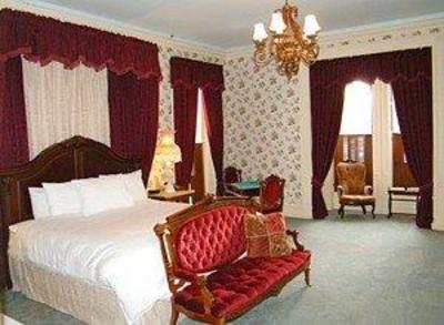 фото отеля Batcheller Mansion Inn