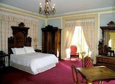 фото отеля Batcheller Mansion Inn