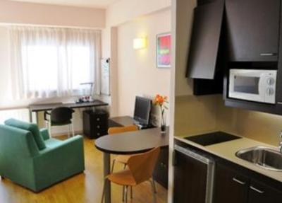 фото отеля Residencia Erasmo Madrid