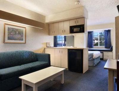 фото отеля Microtel Inn & Suites Pittsburgh Airport