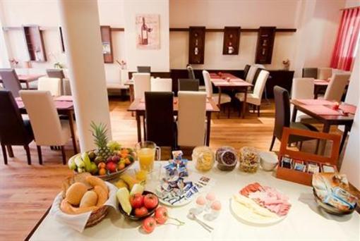 фото отеля Borhotel