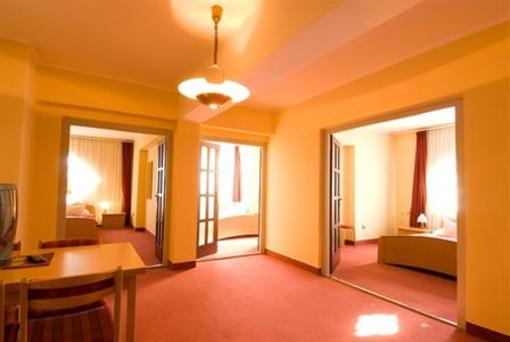 фото отеля Borhotel