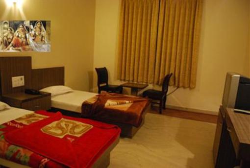 фото отеля Goyal Palace Hotel