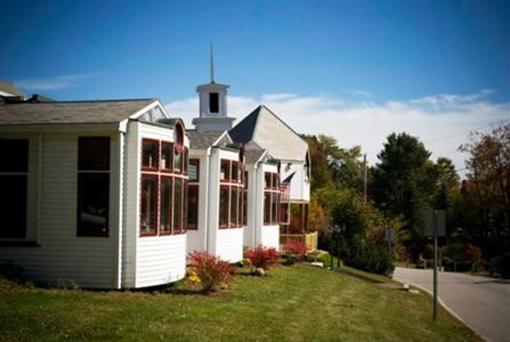 фото отеля Stone's Lodge under Mt. Stratton Bondville
