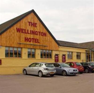 фото отеля Wellington Hotel