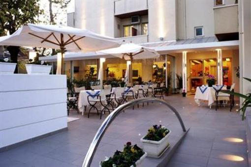 фото отеля Hotel Nives Riccione