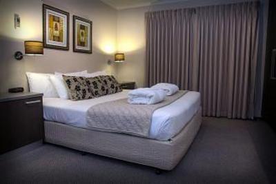 фото отеля Eltham Gateway Hotel Melbourne