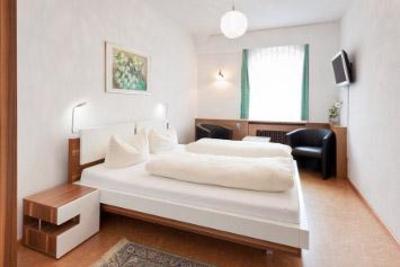 фото отеля Hotel Kühler Krug Freiburg im Breisgau