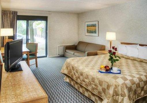 фото отеля Comfort Inn East Sudbury