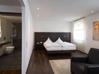 Hotel Gude