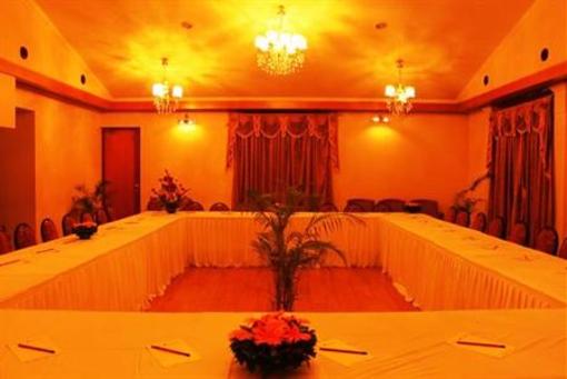 фото отеля Hotel Kailash Parbat