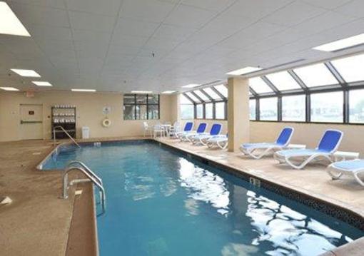 фото отеля Comfort Inn & Suites Watertown