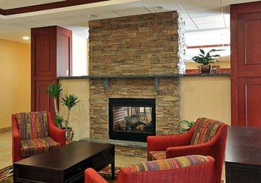 фото отеля Comfort Inn & Suites Watertown