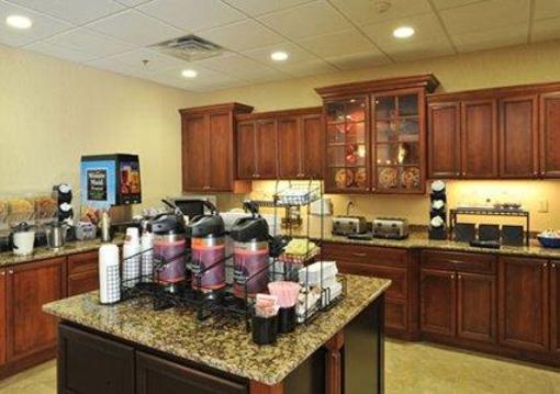 фото отеля Comfort Inn & Suites Watertown