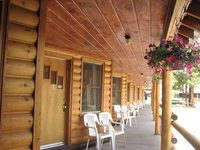 Lone Eagle Lodge And Snowmobile Rental