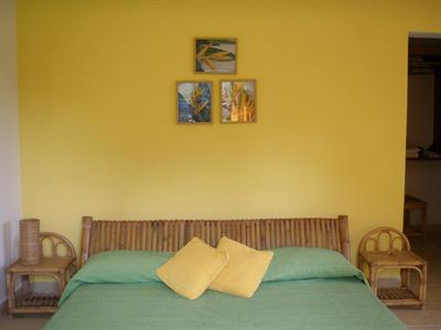 фото отеля Silk Cotton Resort Bogmalo Beach