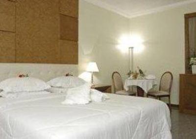 фото отеля Plaza Inn Master