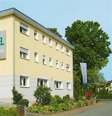 фото отеля Hotel am Schwimmbad