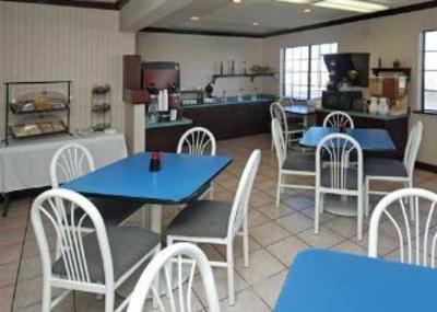 фото отеля Econo Lodge Inn & Suites El Paso