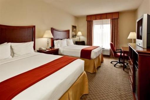 фото отеля Holiday Inn Express Hotel & Suites College Square