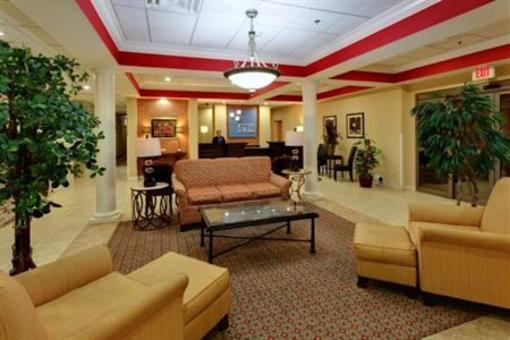 фото отеля Holiday Inn Express Hotel & Suites College Square