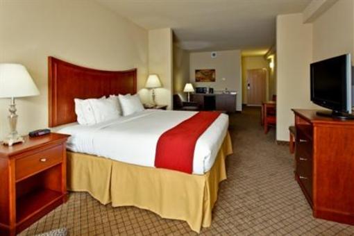 фото отеля Holiday Inn Express Hotel & Suites College Square