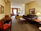 фото отеля Holiday Inn Express Hotel & Suites College Square