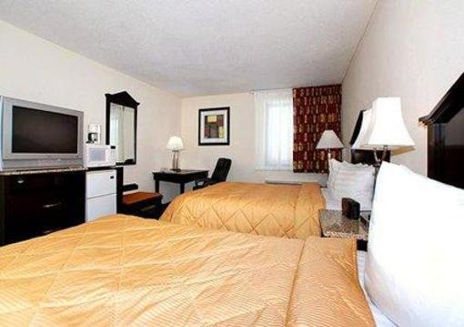 фото отеля Quality Inn Fort Wayne
