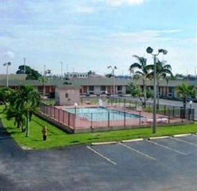 фото отеля Budget Host Inn Florida City