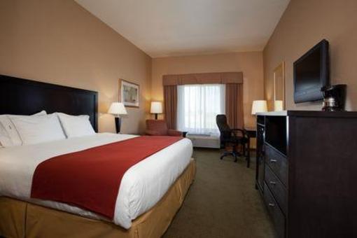 фото отеля Holiday Inn Express Hotel & Suites Goodland