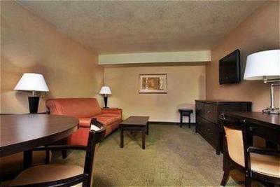 фото отеля Holiday Inn Express Hotel & Suites Goodland