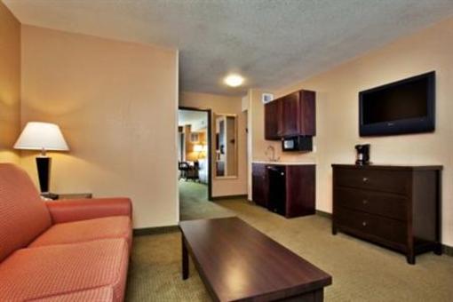 фото отеля Holiday Inn Express Hotel & Suites Goodland