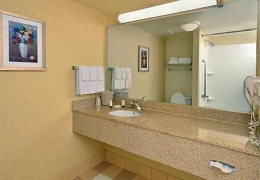 фото отеля Fairfield Inn & Suites Northwest Richmond