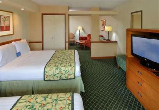 фото отеля Fairfield Inn & Suites Northwest Richmond