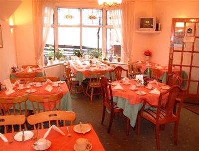 фото отеля Swandown Hotel