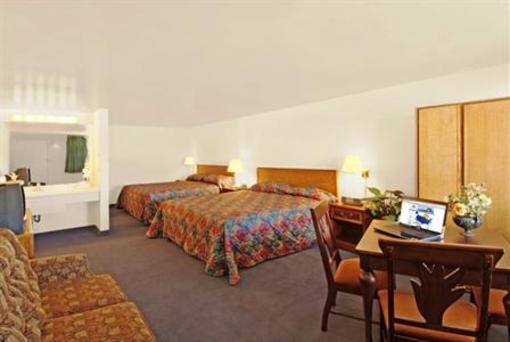 фото отеля America's Best Value Inn Boulder University