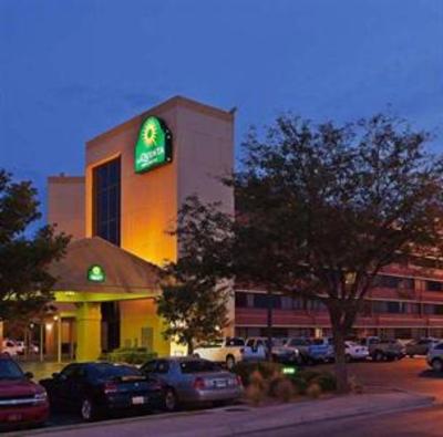 фото отеля La Quinta Inn and Suites Lubbock West Medical Center