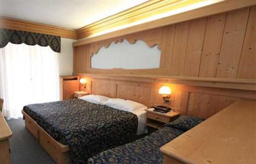 фото отеля Hotel Aurora Canazei