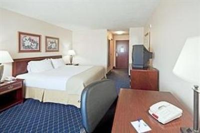 фото отеля Holiday Inn Express Warsaw