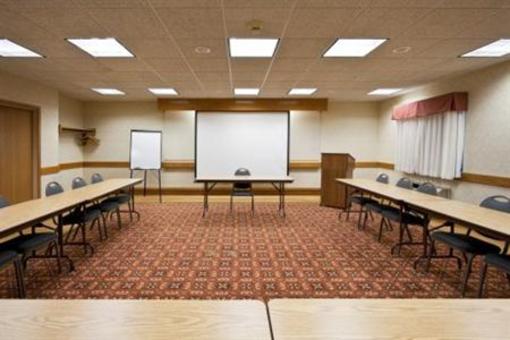 фото отеля Holiday Inn Express Warsaw