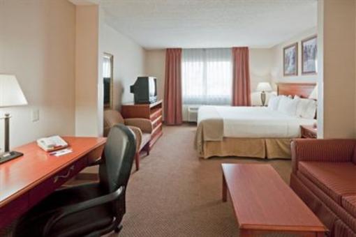 фото отеля Holiday Inn Express Warsaw