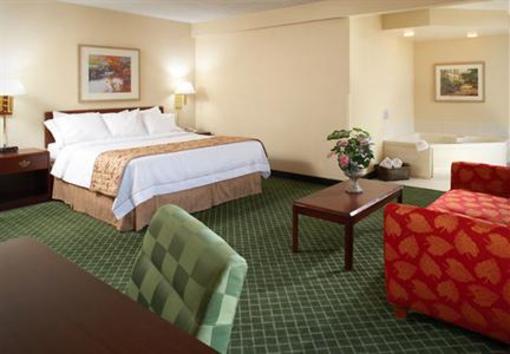 фото отеля Fairfield Inn East Rutherford Meadowlands