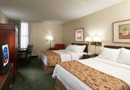 фото отеля Fairfield Inn East Rutherford Meadowlands