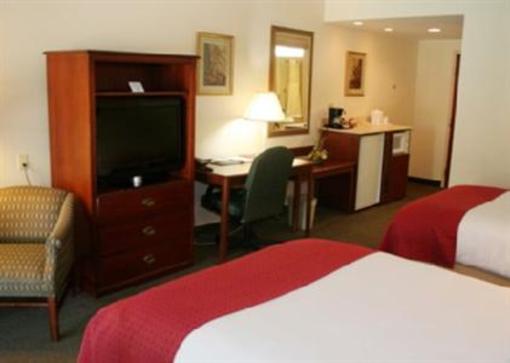 фото отеля Quality Inn and Suites Tarpon Springs