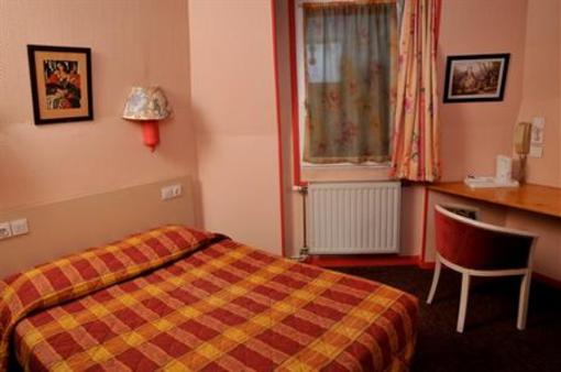 фото отеля Hotel Au Touring Reims