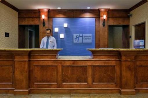 фото отеля Holiday Inn Express Hotel & Suites Montgomery/Boyd Cooper Parkway