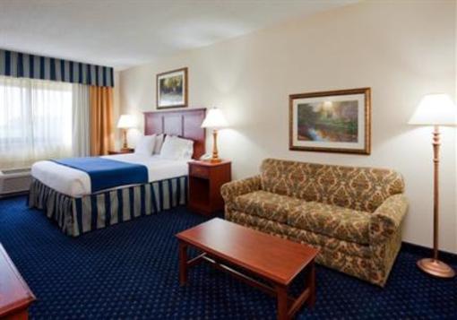 фото отеля Holiday Inn Express Hotel & Suites Montgomery/Boyd Cooper Parkway